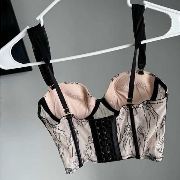 Corset top Size- 34 B or S - Picture 4 of 5